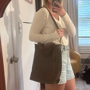 Incarne brown leather bag!